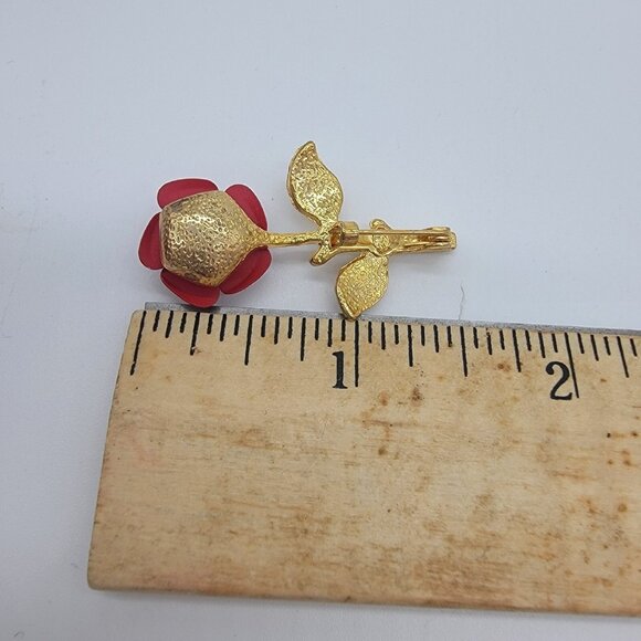 VINTAGE RED ROSE‎ GOLD TONE BROOCH PIN - Picture 3 of 3